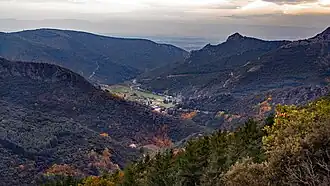 Au loin le roc de l'Aigle.