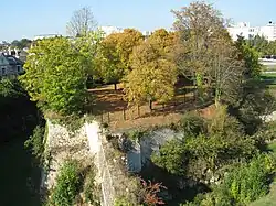 Garenne au nord du donjon.