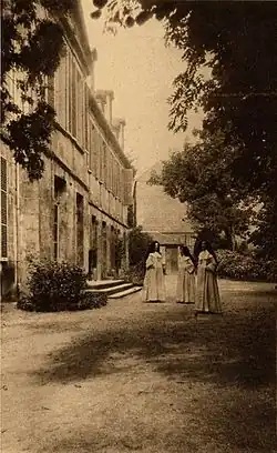 Façade sud de l'ancien palais (côté jardin).