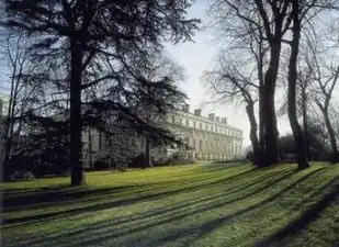 Les jardins de la Préfecture.
