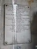 Plaque de la comtesse Cahen d'Anvers née Morpurgo (1849-1890), de la princesse de Faucigny-Lucinge née Cahen d'Anvers (1873-1899) et du comte Raphaël Cahen d'Anvers (1841-1900) dans la chapelle familiale du cimetière de Passy.