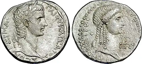 Caligula et sa mère Agrippine l'ancienne.