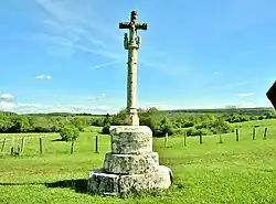 Croix du Mont, calvaire daté de 1622.