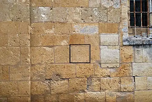 voir la légende ci-après