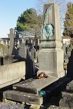 46. tombe de Louis Deflandre.