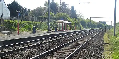 Le quai vers Mons en avril 2017.