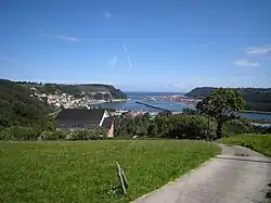L'estuaire de Nalón avec les villes de San Esteban de Pravia et La Arena (Camino del Norte).
