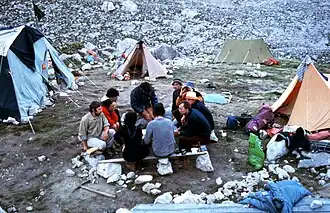 Début de soirée au camp installé près du refuge du Jou de los Cabrones.
