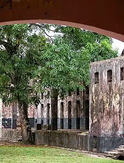 Bâtiments carcéraux.