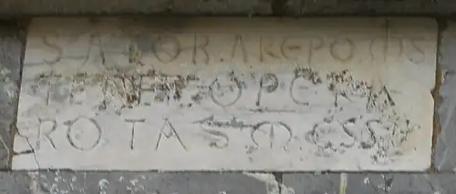 La phrase à Campiglia Marittima (Italie).