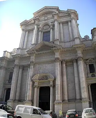 La façade de l'église de Santa Maria in Campitelli.