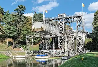 Ascenseur hydraulique n° 3.