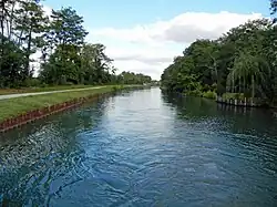 Le canal en Gironde.