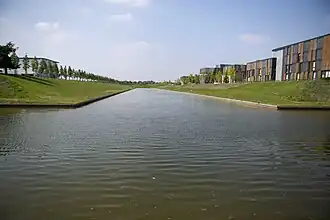L'extension du canal Sud, longeant les bâtiments de l'ICAM.