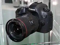 Description de l'image Canon EOS 5Ds 2015 CP+.jpg.