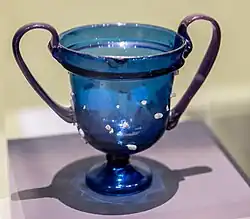 Le canthare en verre bleu de Cologne, Ier s.