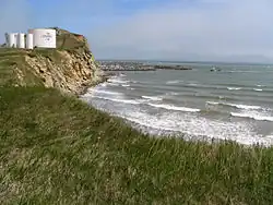 Les réservoirs de la compagnie pétrolière Irving sur la butte du Cap-aux-Meules en 2005