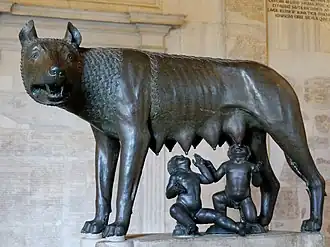 Photographie représentant Romulus et Rémus nourris par la louve capitoline