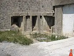 Caponnière de flanquement de l'entrée.