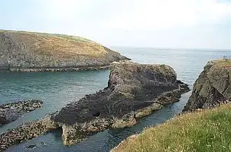 Vue de l'île le 14 juillet 2003.