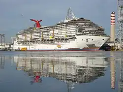 Le czrnival Dream en construction