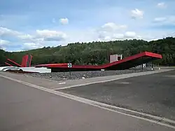 La structure moderne du musée.