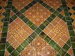 Reconstitution du carrelage de la Cathédrale Notre-Dame de Laon. XIXe&nbsp;siècle.