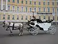 Calèche sur la Place du Palais d'Hiver