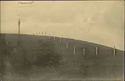 Carte postale représentant le chemin des Croix sur la côte Virine.