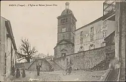 Carte postale ancienne de l'église de Hadol ainsi que de la maison Jeanne d'Arc.