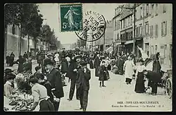 Route des Moulineaux - Le marché.