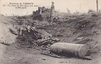 Un obus de 380 mm non-explosé.