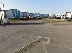 Le puits no&nbsp;4 dans son environnement.