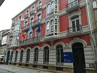 Mansión do Marqués de Riestra no número 30