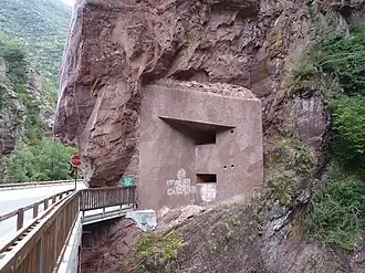 casemate à deux créneaux dans les gorges du Cians.