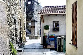 Fontaine place Léon Giudicelli