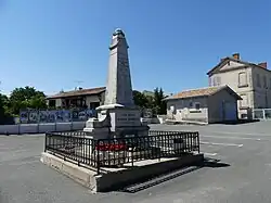 Le monument aux morts.