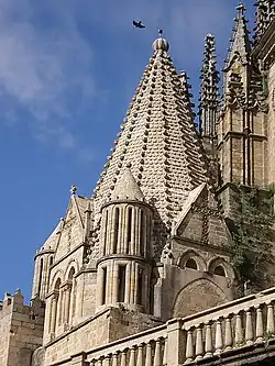 Coupole du Melon de l'ancienne salle capitulaire (XIIIe), style introduit en Espagne par la Via de la Plata.