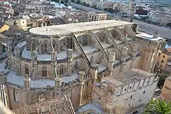 L'ensemble de la cathédrale à partir du chevet.