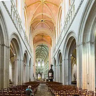 La cathédrale Saint-Corentin de Quimper (intérieur).