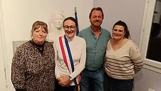Catherine Vandewalle, élue le 23 janvier 2025, ainsi que ses trois adjoints : Frédéric Uytterhaegen, Véronique Fruchart et Marie-Laure Laloy.