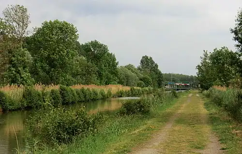 Le canal de la Sambre à l'Oise