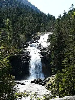 La cascade du pont d’Espagne.