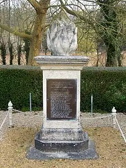 Monument aux fusillés du 27 août 1944