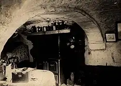 Caves des 4 marteaux logement place du théâtre vers 1900