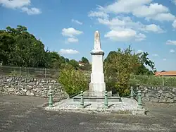Monument aux morts pour la première et seconde guerre mondiale