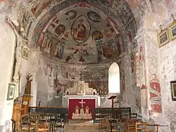 Chœur - 1° travée de la nef.