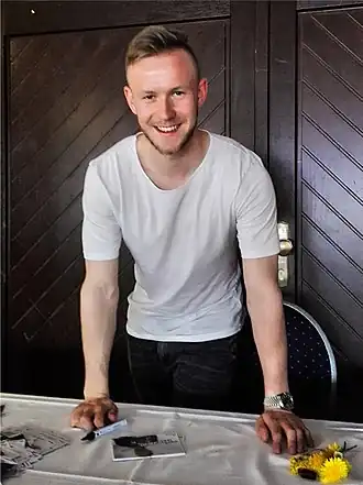 Image illustrative de l’article Cedric Teuchert