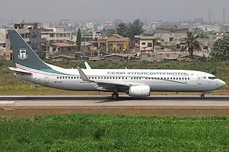 Le Boeing 737-800 de CEIBA Intercontinental (3C-LLY) impliqué dans l'accident (ici en 2016)