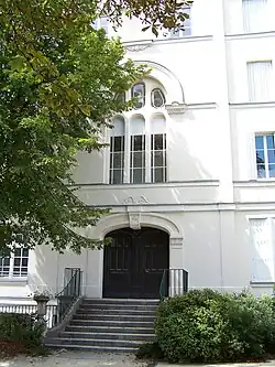 L'ancien orphelinat des sœurs.